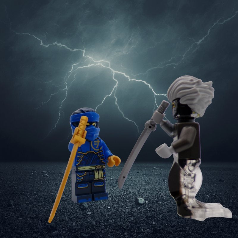 LEGO Ninjago Legacy Jay Vs Cinder Limited Edition Tin
